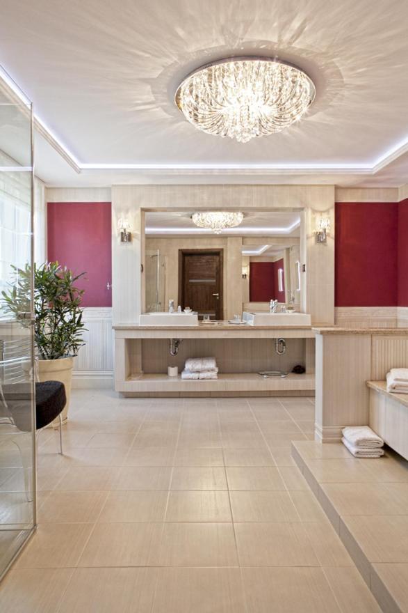 M Hotel Сосновец Экстерьер фото