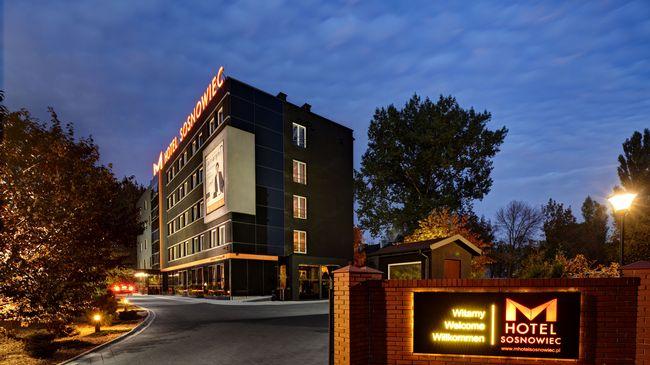 M Hotel Сосновец Экстерьер фото